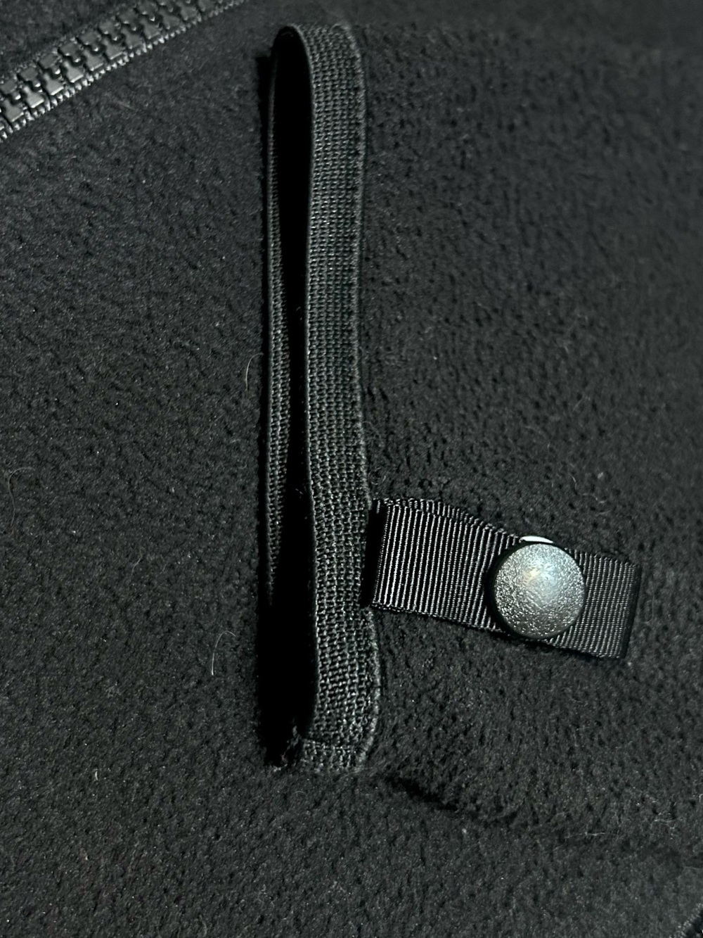 The North Face Women's Black Full-Zip Fleece Jacket - Picture 7 of 8